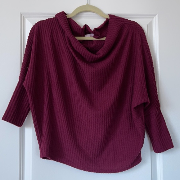 Pink Lily sweater - Picture 3 of 5